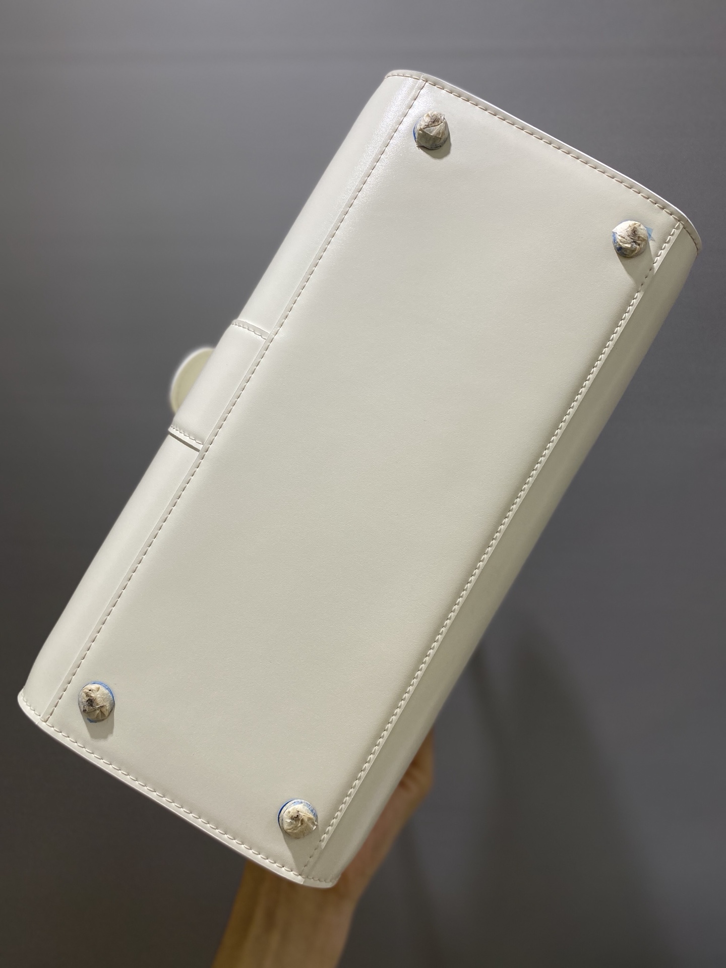 델보 브리앙 MM 박스백 미듐